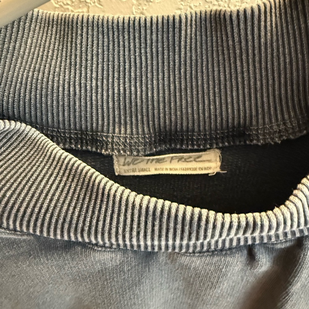 Free People Sweater - Picture 2 of 2